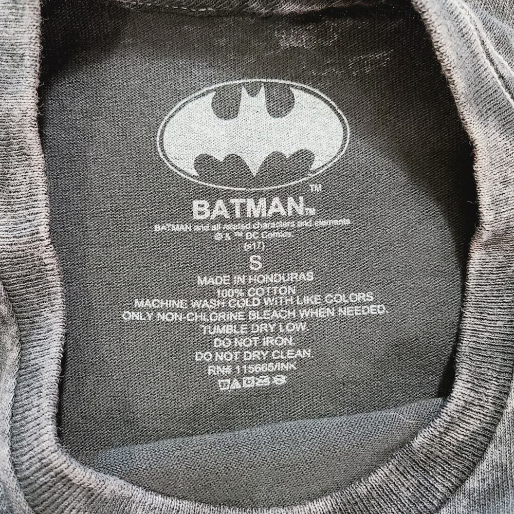 DC Comics Batman Short Sleeve T-Shirt, Men Size S Black **NWT** - Picture 3 of 5